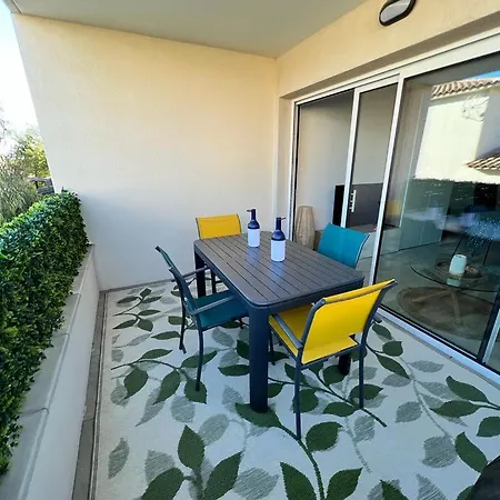 Comme A La Maison فيلة سا سيرْ سور مير